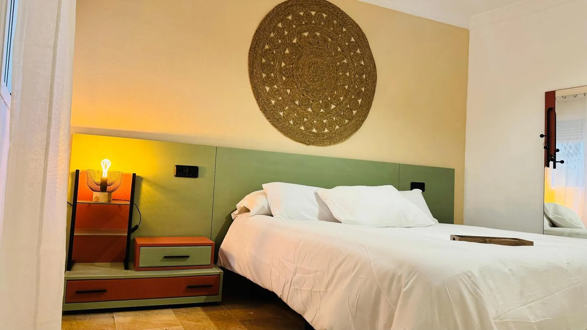 Torrevida 80 Metros De La Playa Y Piscina Abierta Apartman Rincón de la Victoria